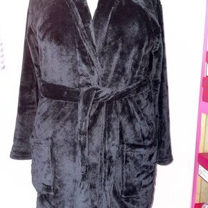 New Victoria secret pink XL-XXL Cozy Black Plush Robe